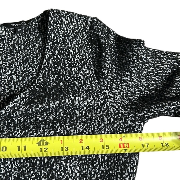 RW&CO textured sheath B&W midi dress,Sm,thick and stretchy,v neck,back zip event - Picture 6 of 10